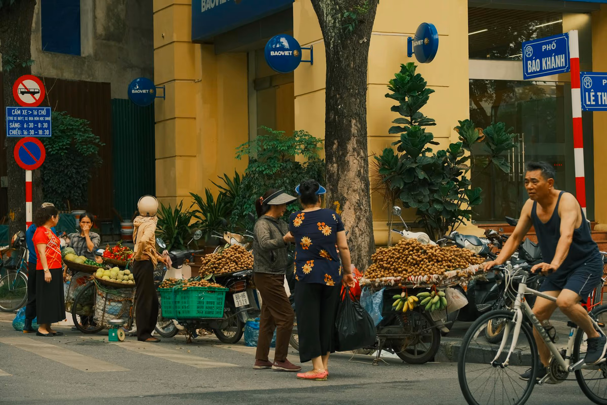 Giải mã 'Thủ phạm' gây mùi hôi nhà vệ sinh và 5 bí quyết vàn