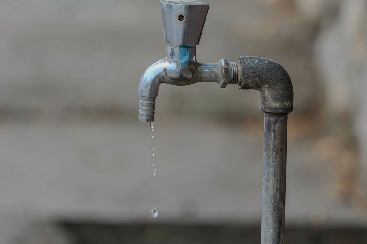 Drain Unclogging Services — Prices from 86K VND, On-site in 15 Minutes