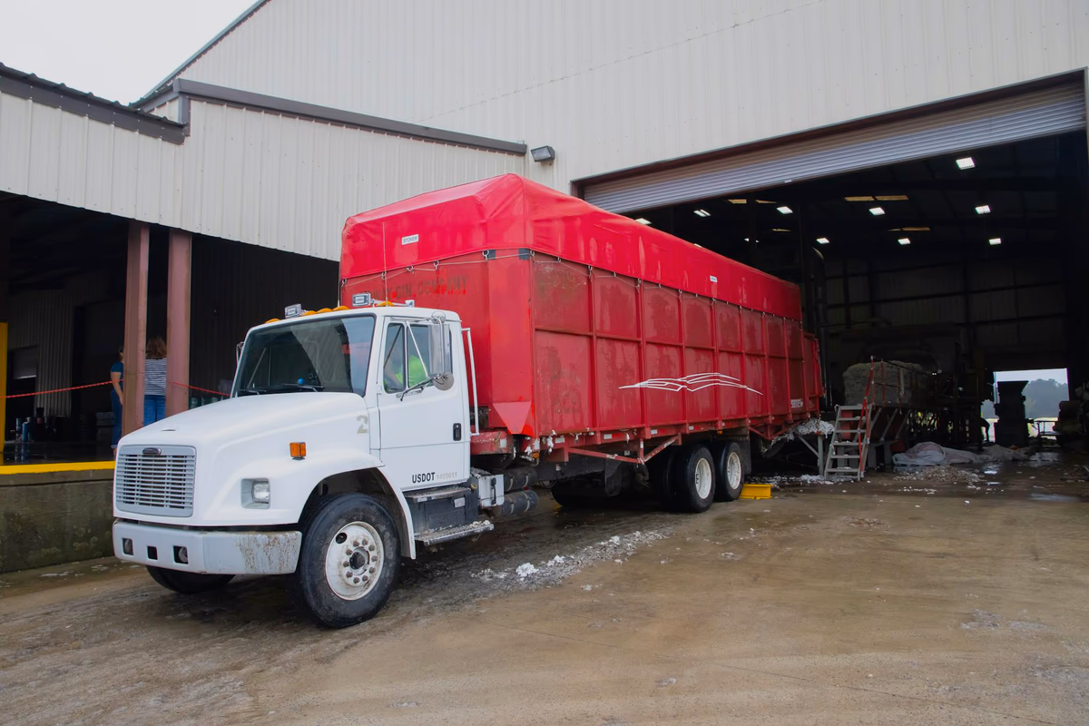 Septic Tank Pumping Truck with 100m Long Hose for Deep Alleys